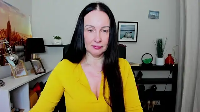 Velvet Jasmine online show from October 14, 5:30 am