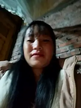 miss-su online show from November 3, 5:47 pm