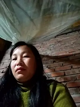 miss-su online show from February 10, 11:20 pm