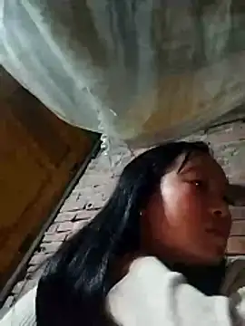 miss-su online show from March 1, 11:18 pm