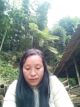 miss-su online show from March 4, 9:04 am