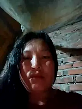 miss-su online show from April 2, 8:50 pm