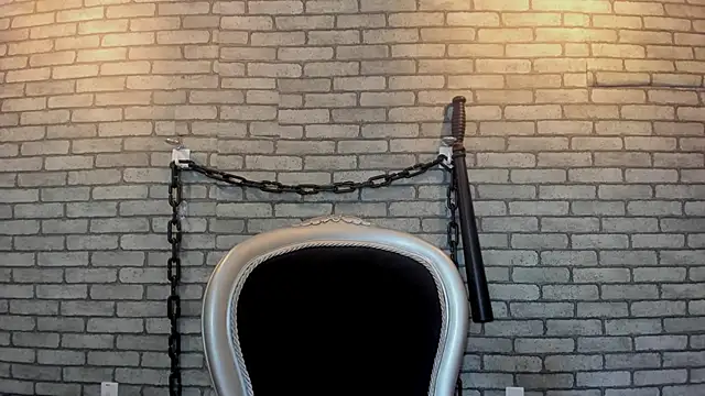 Briana 24 online show from December 5, 3:09 pm