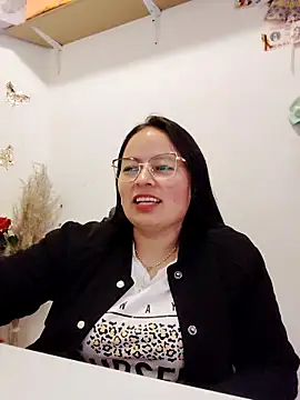 Snapshot of Daliz_Leon chatting on September 23, 2:03 am Daliz Leon online show from September 23, 2:03 am