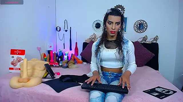 Starhott  online show from October 16, 12:39 pm