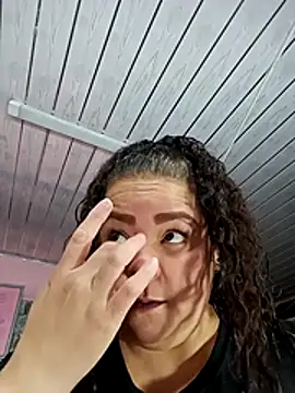 Snapshot of Miss_Adriana01 chatting on February 4, 12:33 pm Miss Adriana01 online show from February 4, 12:33 pm