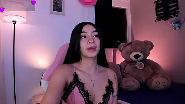 Snapshot of EmystarX chatting on April 2, 12:08 am EmystarX online show from April 2, 12:08 am