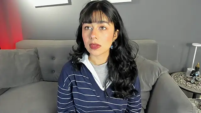 flower smith  online show from December 17, 11:38 am