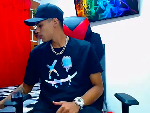 cristian tayron1 online show from July 3, 5:47 am