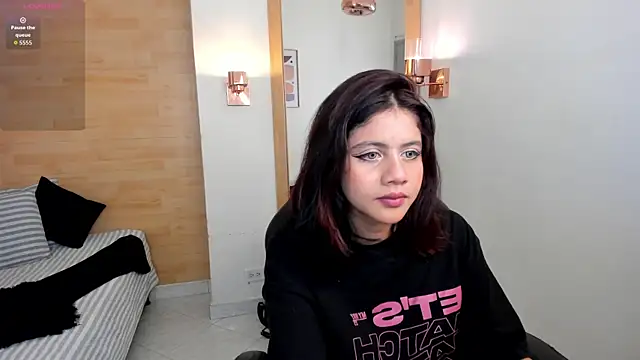 Snapshot of Julieth_brown_ chatting on September 14, 12:26 pm Julieth brown online show from September 14, 12:26 pm