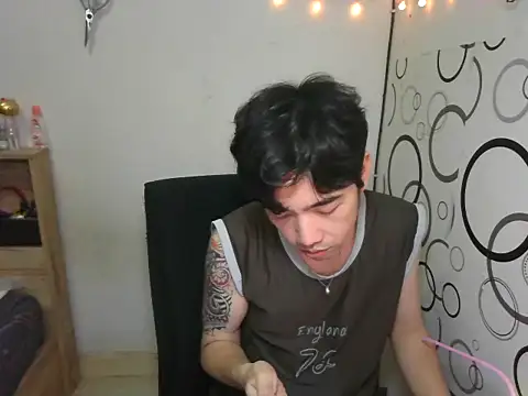 Snapshot of moaman190 chatting on October 26, 6:03 pm moaman190 online show from October 26, 6:03 pm