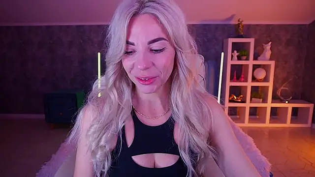 BellaRayyy online show from April 21, 5:58 am