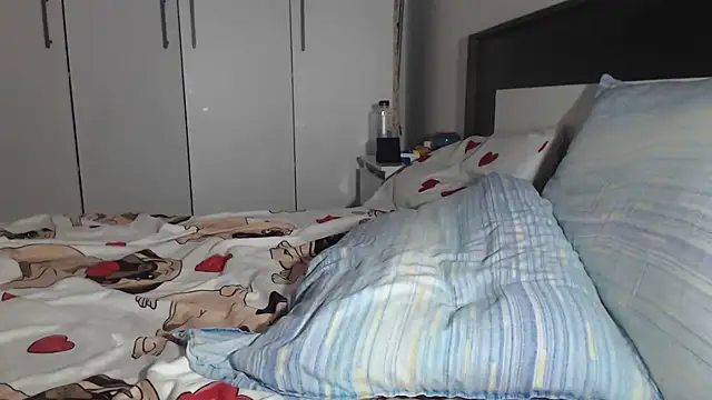 petite danielle online show from July 18, 10:24 pm