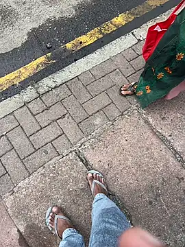 Snapshot of Senurak99 chatting on November 10, 8:02 am Senurak99 online show from November 10, 8:02 am