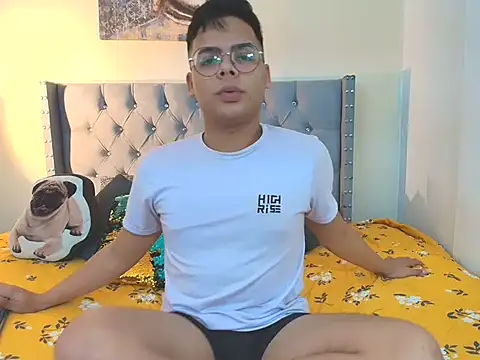 stewart mateo  online show from November 28, 2:14 am