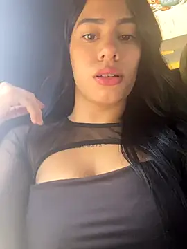 Snapshot of Catalinajones2 chatting on November 6, 7:37 pm Catalinajones2 online show from November 6, 7:37 pm