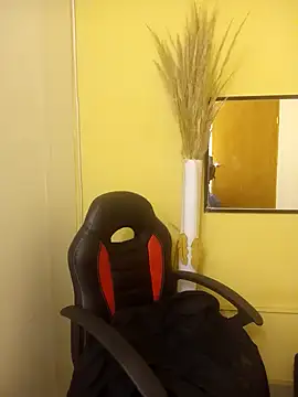 BrendaRojas  online show from March 13, 7:42 pm