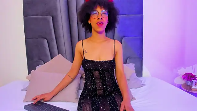 sophie rojas online show from October 31, 10:44 pm