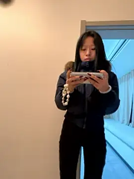 jingjing005 online show from January 18, 8:51 am