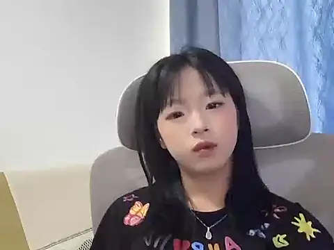 Snapshot of jingjing005 chatting on May 16, 6:32 am jingjing005 online show from May 16, 6:32 am