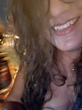 Snapshot of Syndel23 chatting on May 2, 2:38 am Syndel23 online show from May 2, 2:38 am