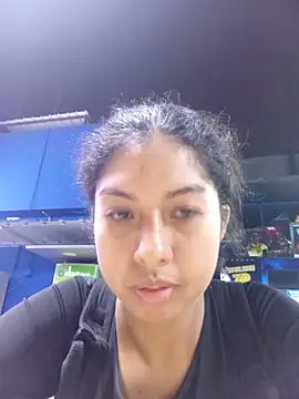 Snapshot of Syndel23 chatting on May 14, 11:22 pm Syndel23 online show from May 14, 11:22 pm