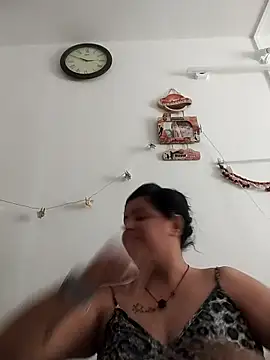 Snapshot of Jann_Riya333 chatting on May 1, 9:14 am Jann Riya333 online show from May 1, 9:14 am