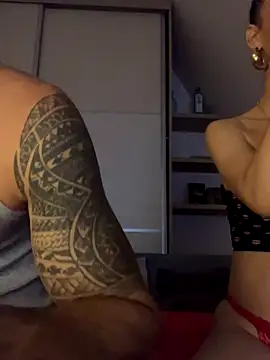 Snapshot of Enriko_Aisah2025 chatting on September 13, 5:57 pm Enriko Aisah2025 online show from September 13, 5:57 pm