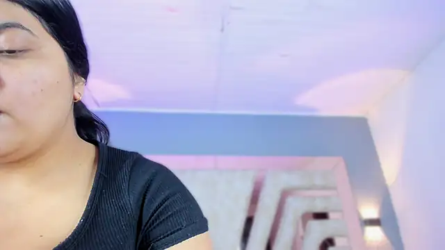 Snapshot of BellaBoobs_ chatting on February 13, 7:10 pm BellaBoobs online show from February 13, 7:10 pm