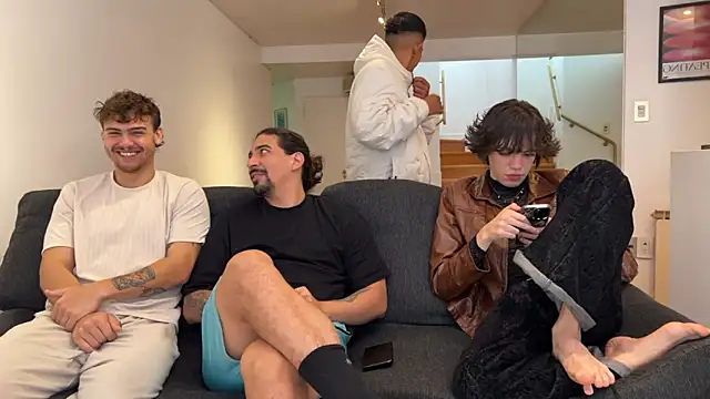 lenruy online show from April 6, 1:34 pm