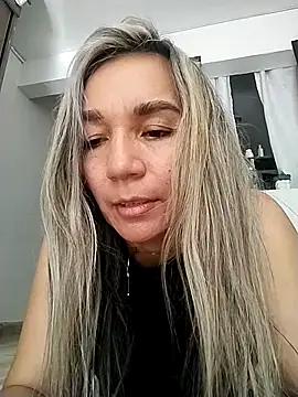 Snapshot of Ms_lunaRose chatting on September 23, 8:23 pm Ms lunaRose online show from September 23, 8:23 pm