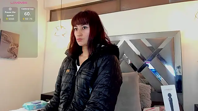 Candy Hott7 online show from November 19, 8:31 pm