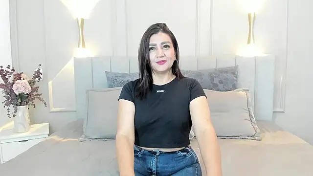 victoria bourne online show from January 10, 7:15 pm