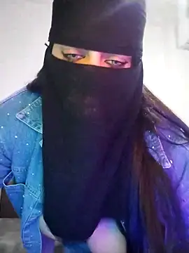 lilyan12 online show from April 12, 1:32 am