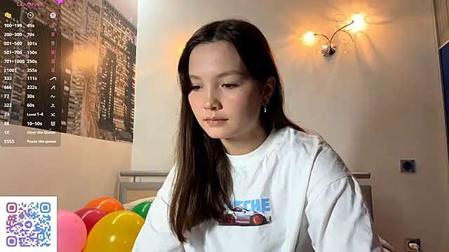 KiraVelvet online show from September 14, 9:41 am