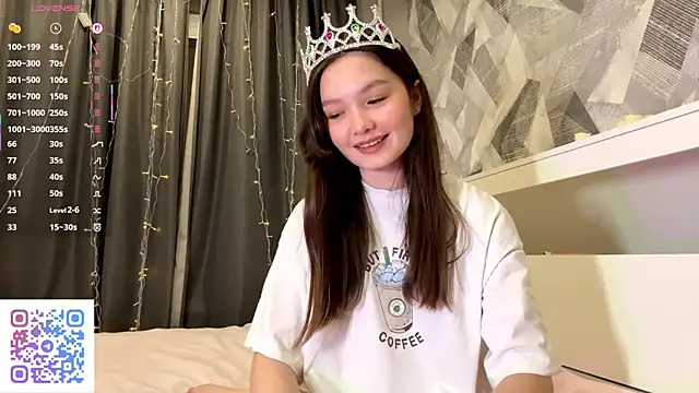 KiraVelvet online show from January 8, 4:31 pm