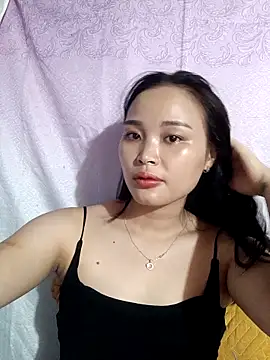 Snapshot of Lili_lovely chatting on September 29, 1:44 am Lili lovely online show from September 29, 1:44 am