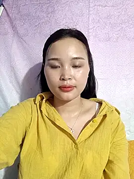 Snapshot of Lili_lovely chatting on October 5, 8:12 am Lili lovely online show from October 5, 8:12 am