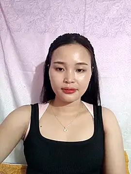 Snapshot of Lili_lovely chatting on October 9, 1:25 am Lili lovely online show from October 9, 1:25 am
