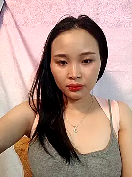 Snapshot of Lili_lovely chatting on October 12, 1:37 am Lili lovely online show from October 12, 1:37 am