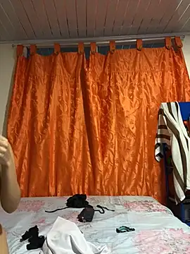 Snapshot of Nezuko-uWux chatting on October 31, 10:55 pm Nezuko-uWux online show from October 31, 10:55 pm