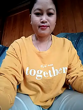 maycuc123 online show from September 27, 12:59 am