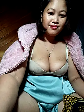 maycuc123 online show from November 2, 12:57 am