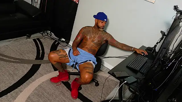 SLANGONDEMHOES online show from November 12, 1:55 pm