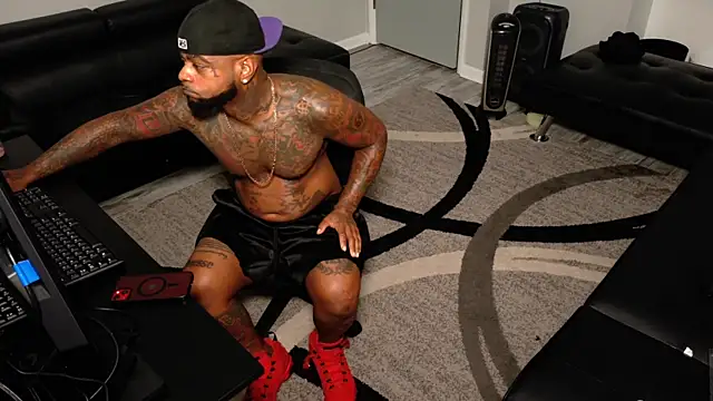 SLANGONDEMHOES online show from February 7, 6:28 am