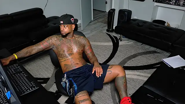 SLANGONDEMHOES online show from March 6, 2:35 pm