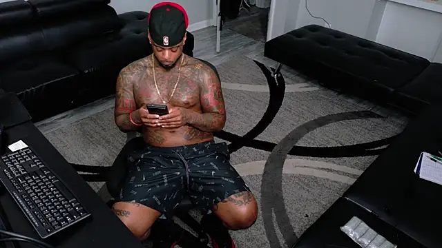 SLANGONDEMHOES online show from April 15, 5:20 pm