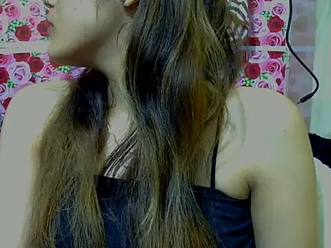 Snapshot of Amira90 chatting on September 11, 6:46 am Amira90 online show from September 11, 6:46 am