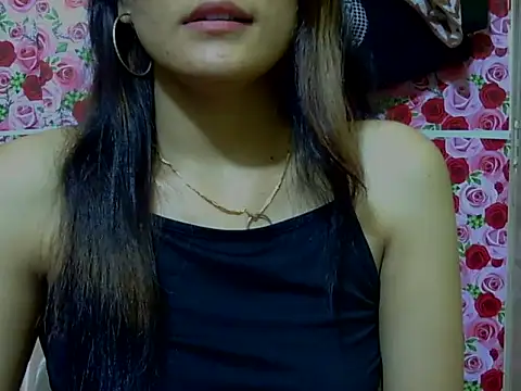 Snapshot of Amira90 chatting on September 17, 2:08 pm Amira90 online show from September 17, 2:08 pm