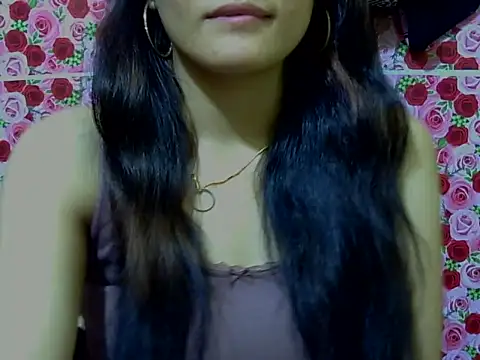 Snapshot of Amira90 chatting on September 19, 7:36 pm Amira90 online show from September 19, 7:36 pm